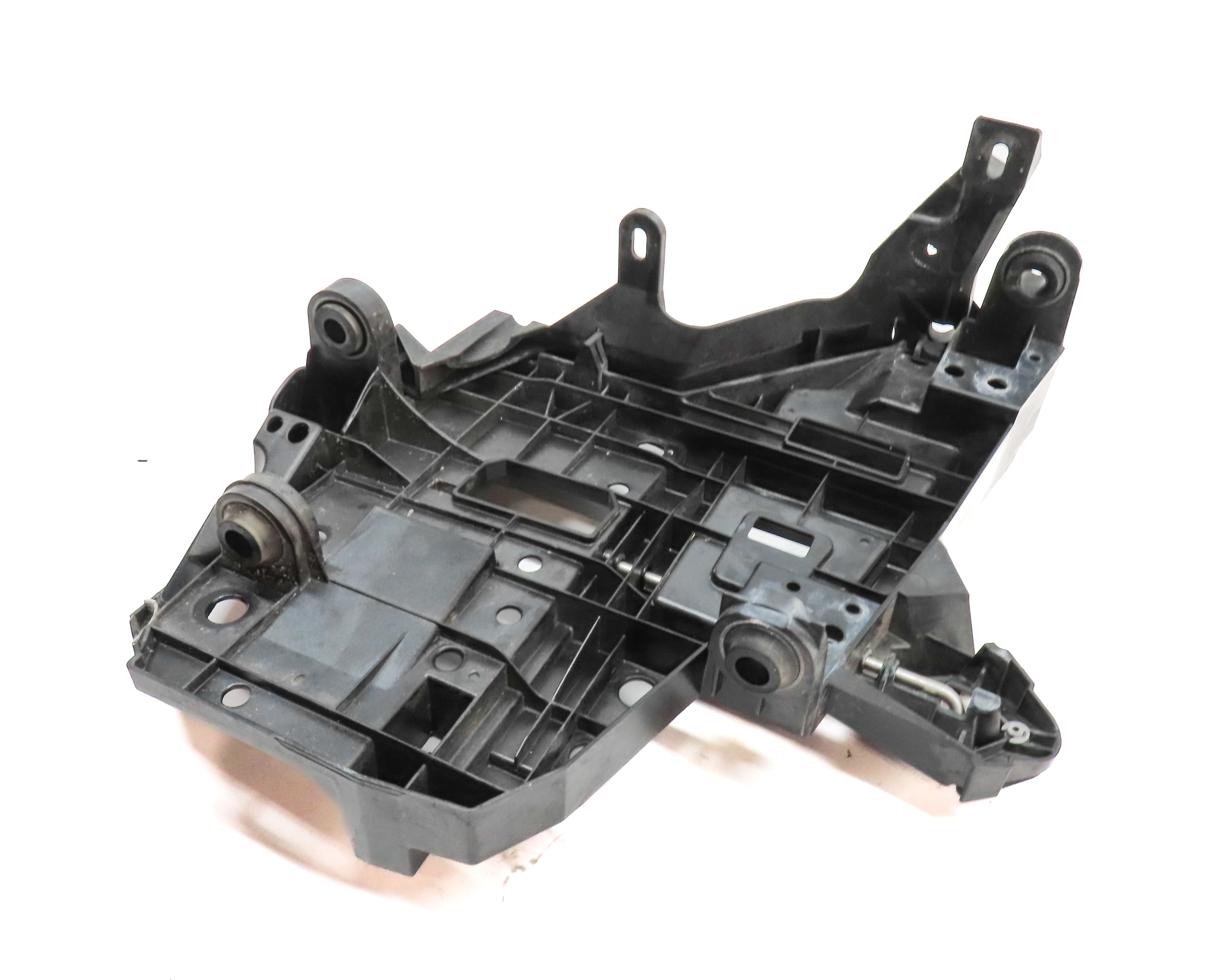 2008 PORSCHE CAYENNE (955) FRONT RIGHT PASSENGER HEADLIGHT LAMP MOUNT BRACKET — exact item pictured